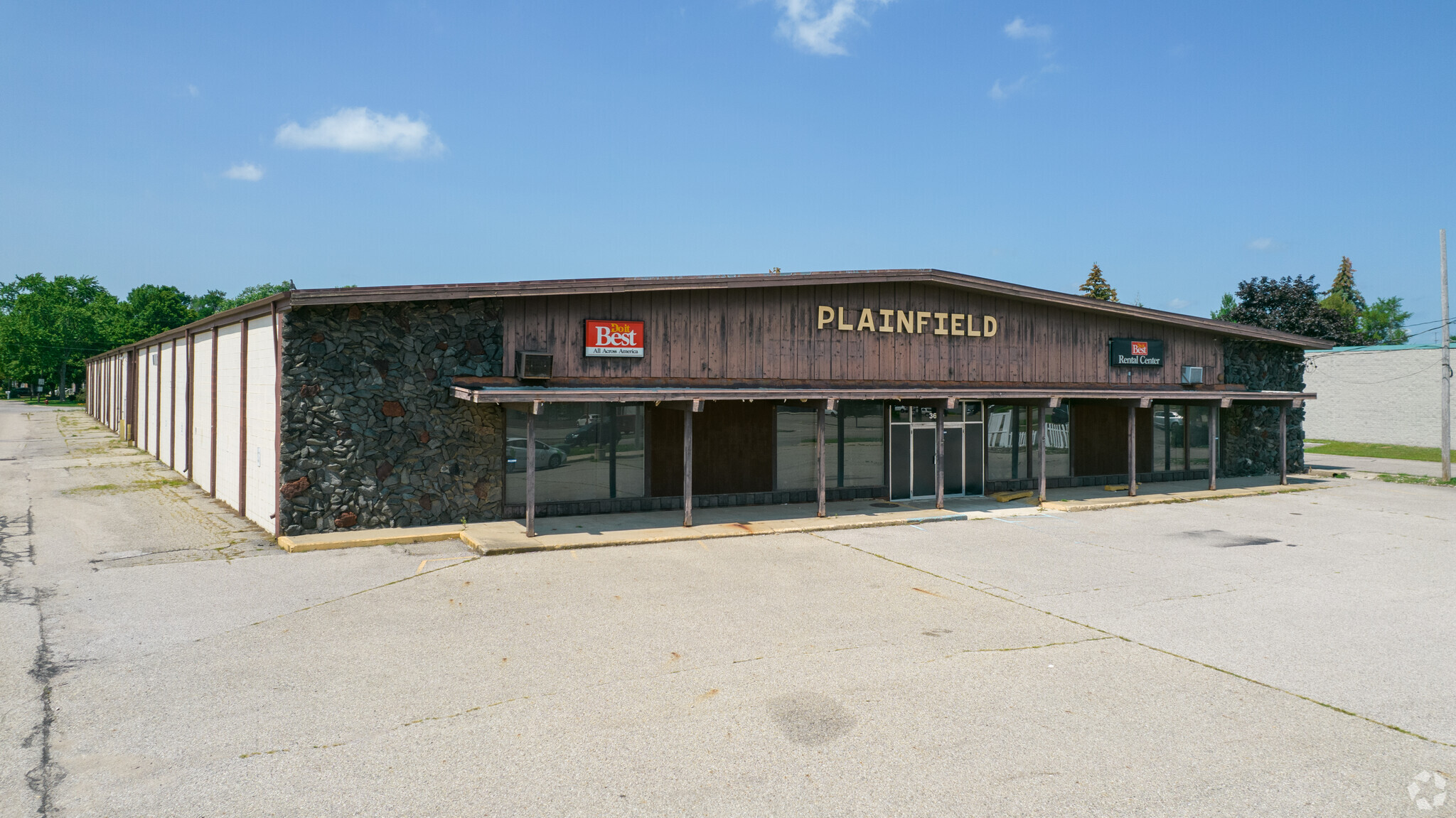 3669 Plainfield Ave NE, Grand Rapids, MI for Rent