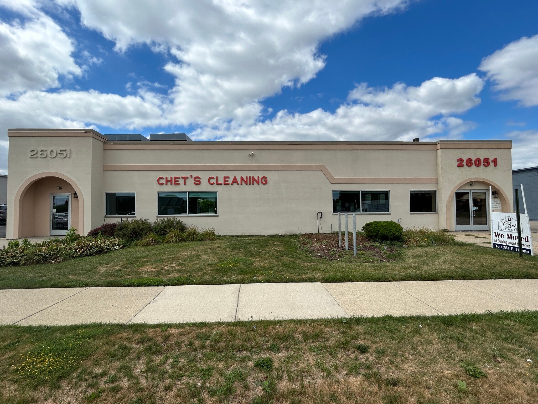 26051 Dequindre Rd, Madison Heights, MI for Sale