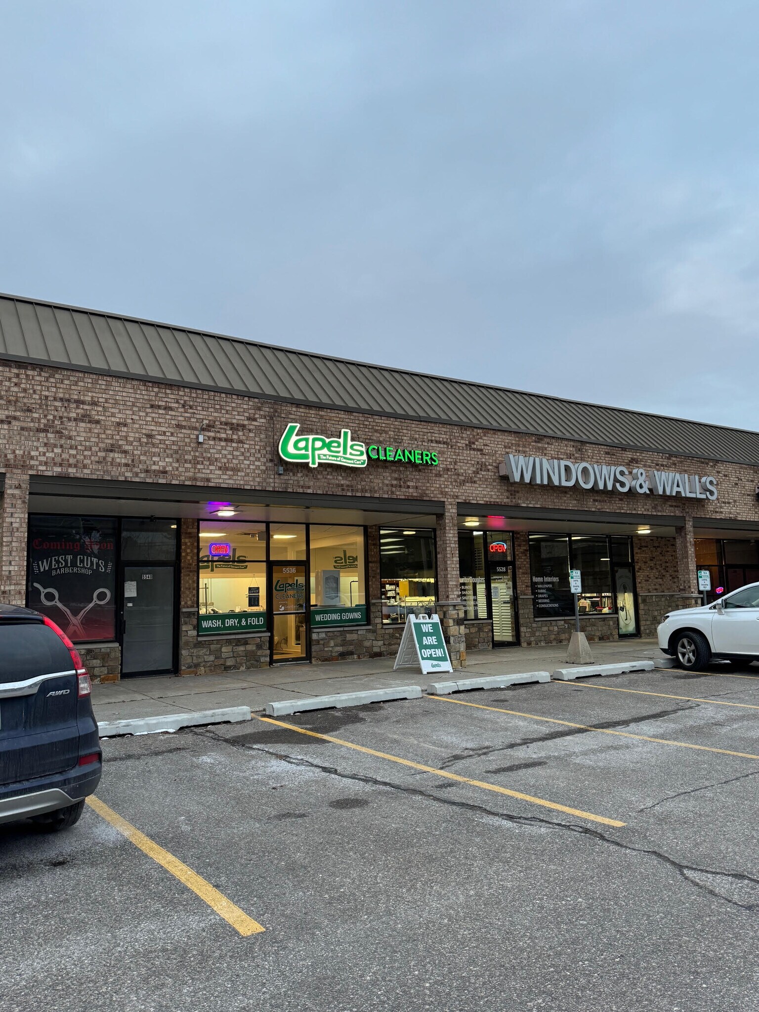 5536 Drake Rd, West Bloomfield, MI for Rent