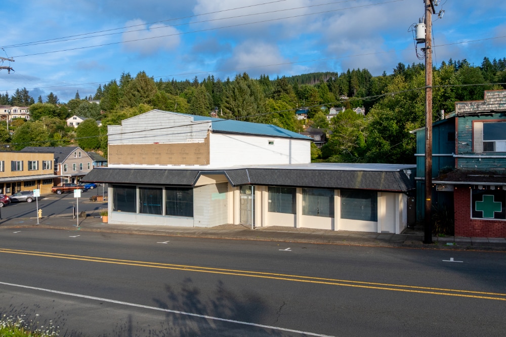 625 Nehalem Blvd, Wheeler, OR for Sale