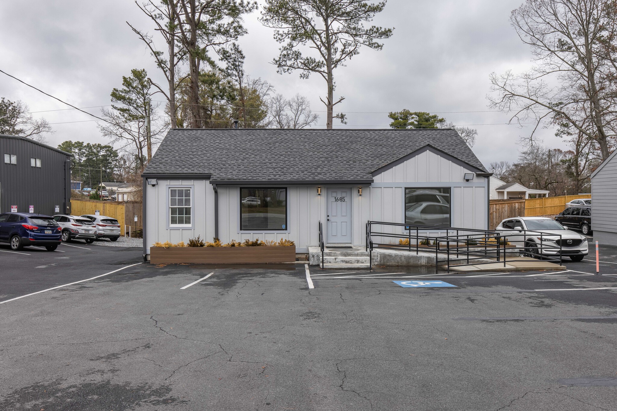 1685 Lower Roswell Rd, Marietta, GA for Rent