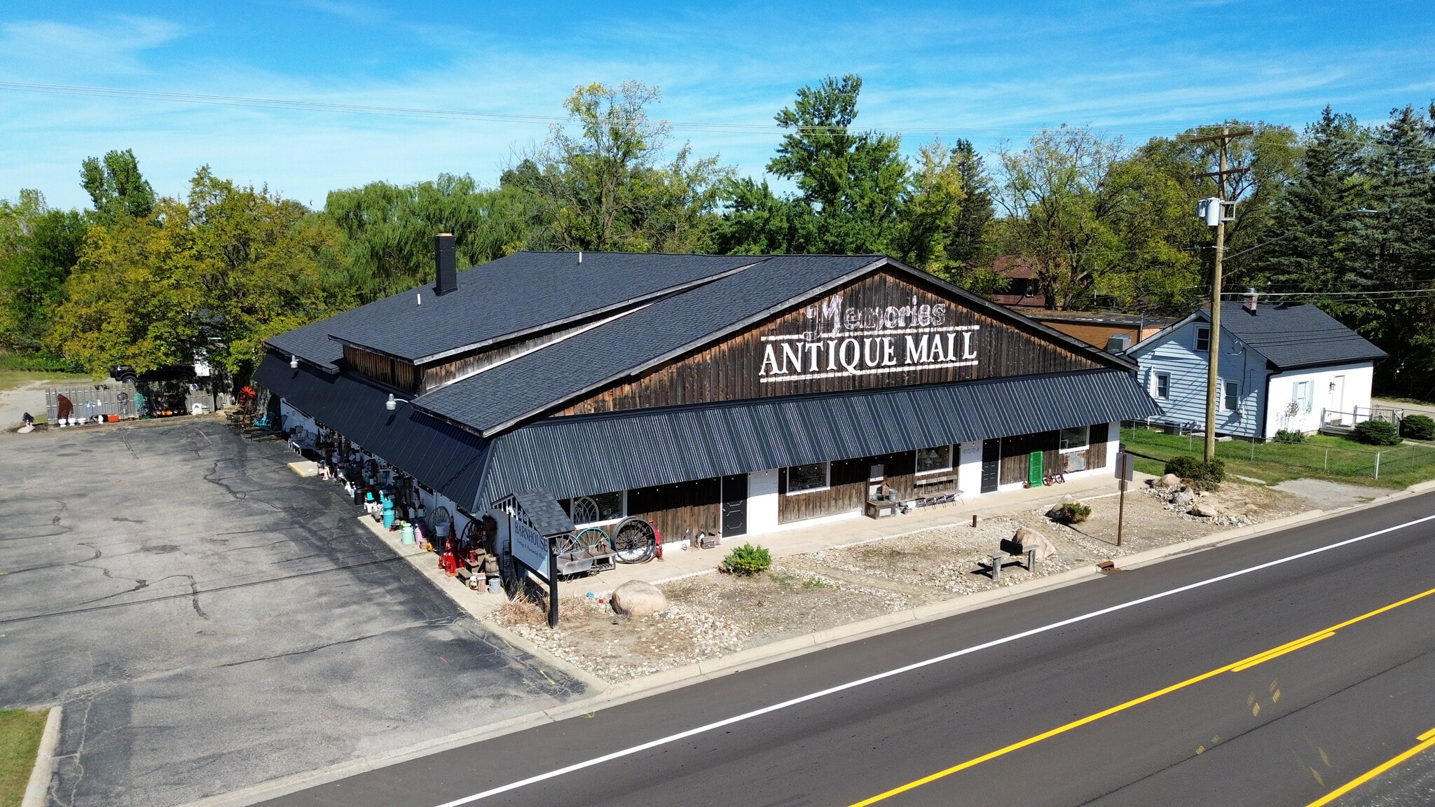4034-4036 Grand Blanc Rd, Swartz Creek, MI for Sale