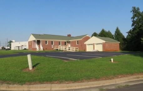 110 Office Park Dr, Roanoke Rapids, NC for Sale