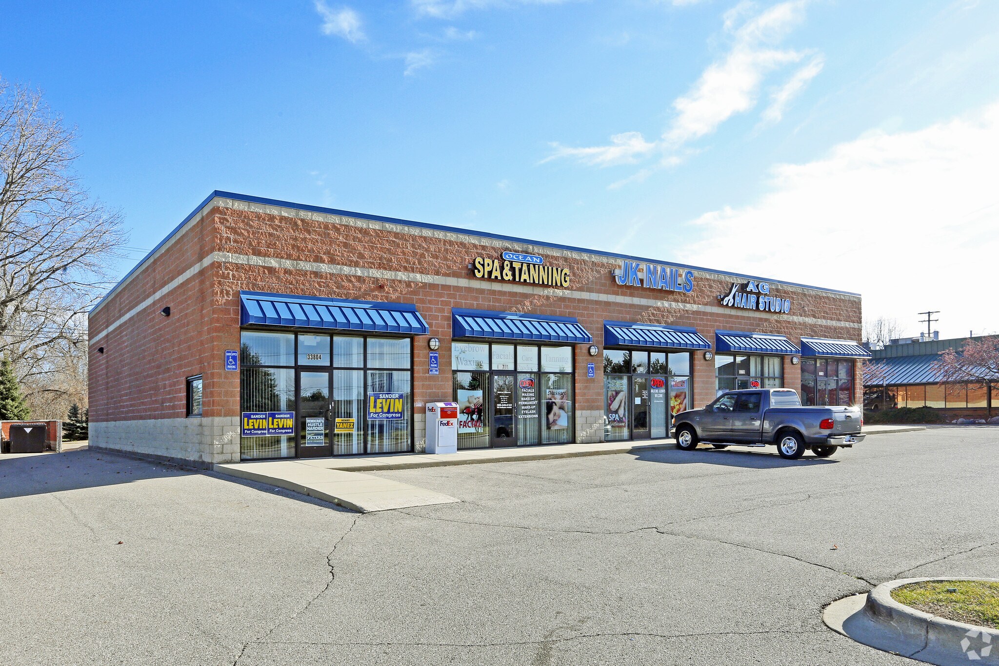 33740-33804 Schoenherr Rd, Sterling Heights, MI for Rent
