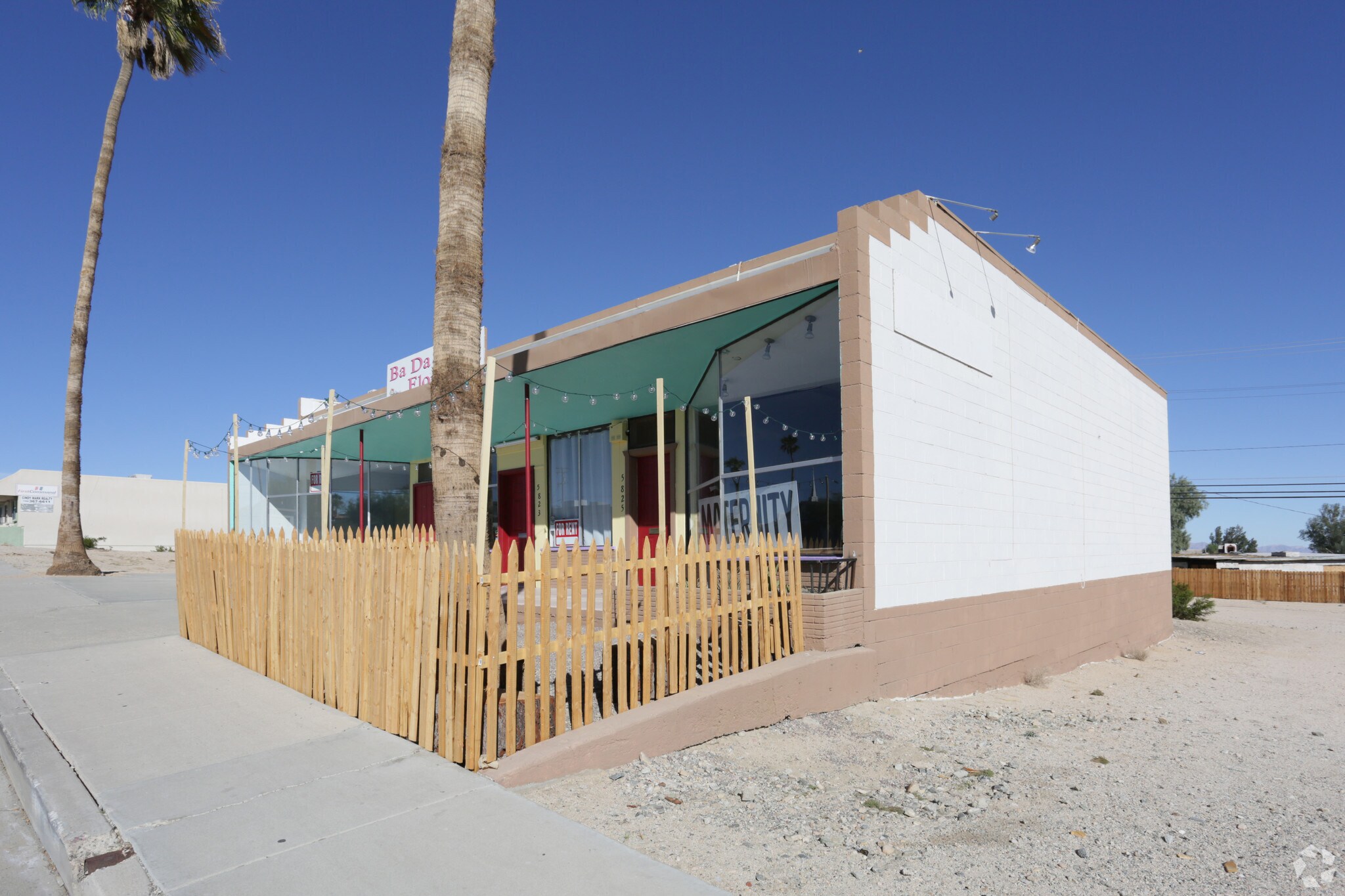 5823 Adobe Rd, Twentynine Palms, CA for Sale