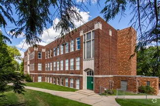 1401 Hamilton Rd  