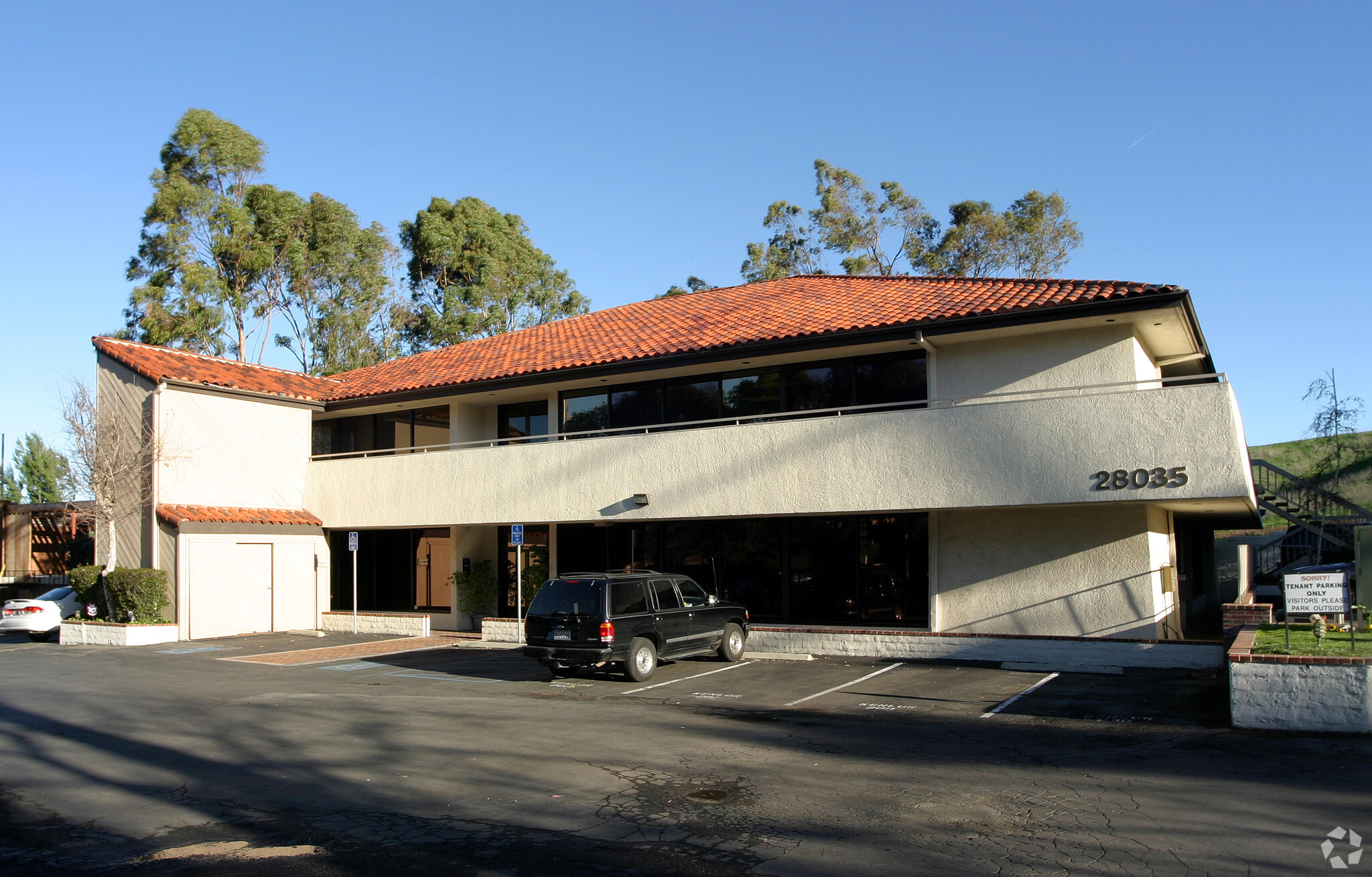 28035 Dorothy Dr, Agoura Hills, CA for Rent