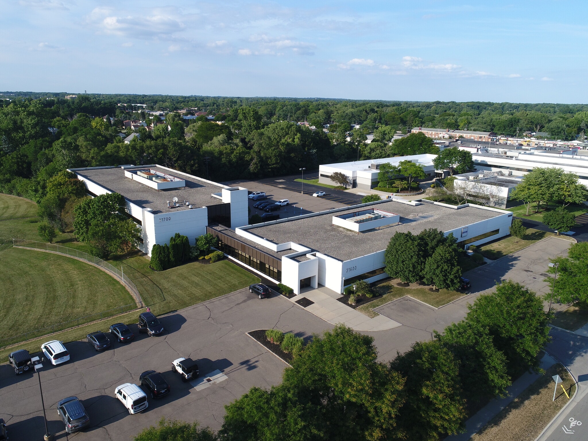 31600-31700 W 13 Mile Rd, Farmington Hills, MI for Sale
