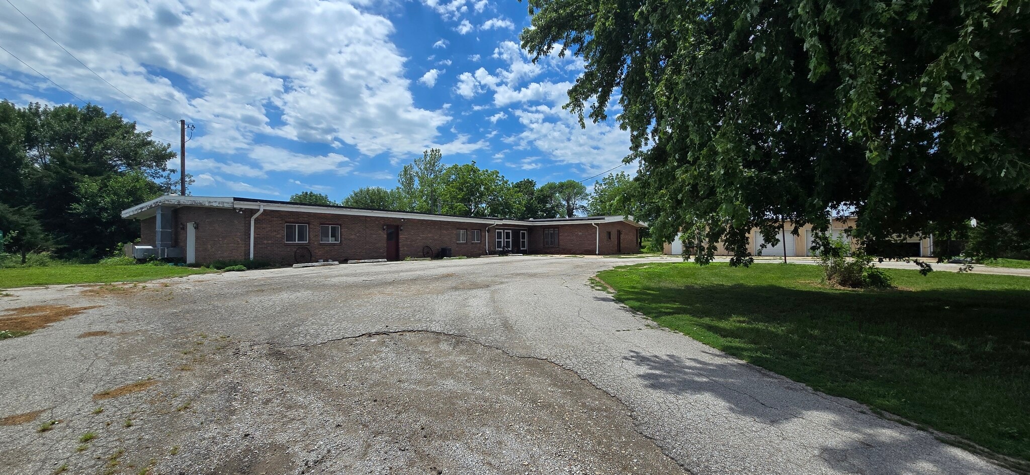 2876 230th St, Sidney, IA for Sale