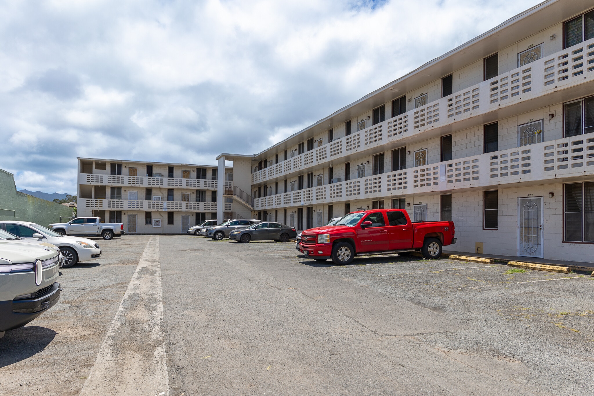 55 Walker Ave, Wahiawa, HI for Sale