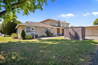 Merced, CA Apartments - 3321 Santa Rosa Ct