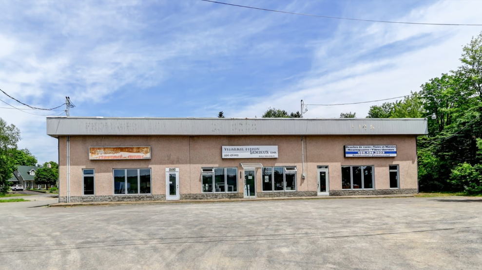 2489-2491 Boul Du Curé-Labelle, Prévost, QC for Sale