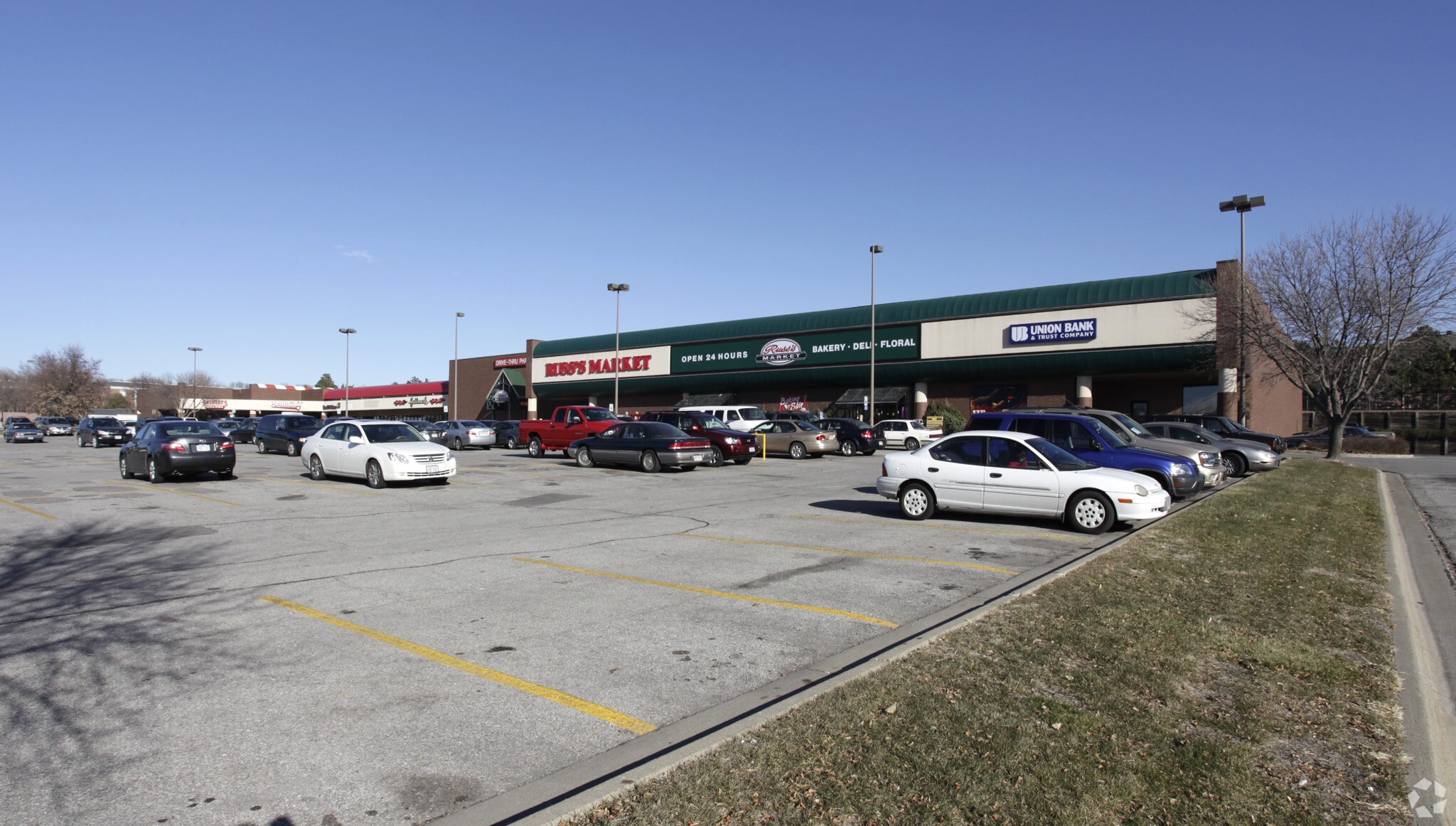 2840 S 70th St, Lincoln, NE for Rent