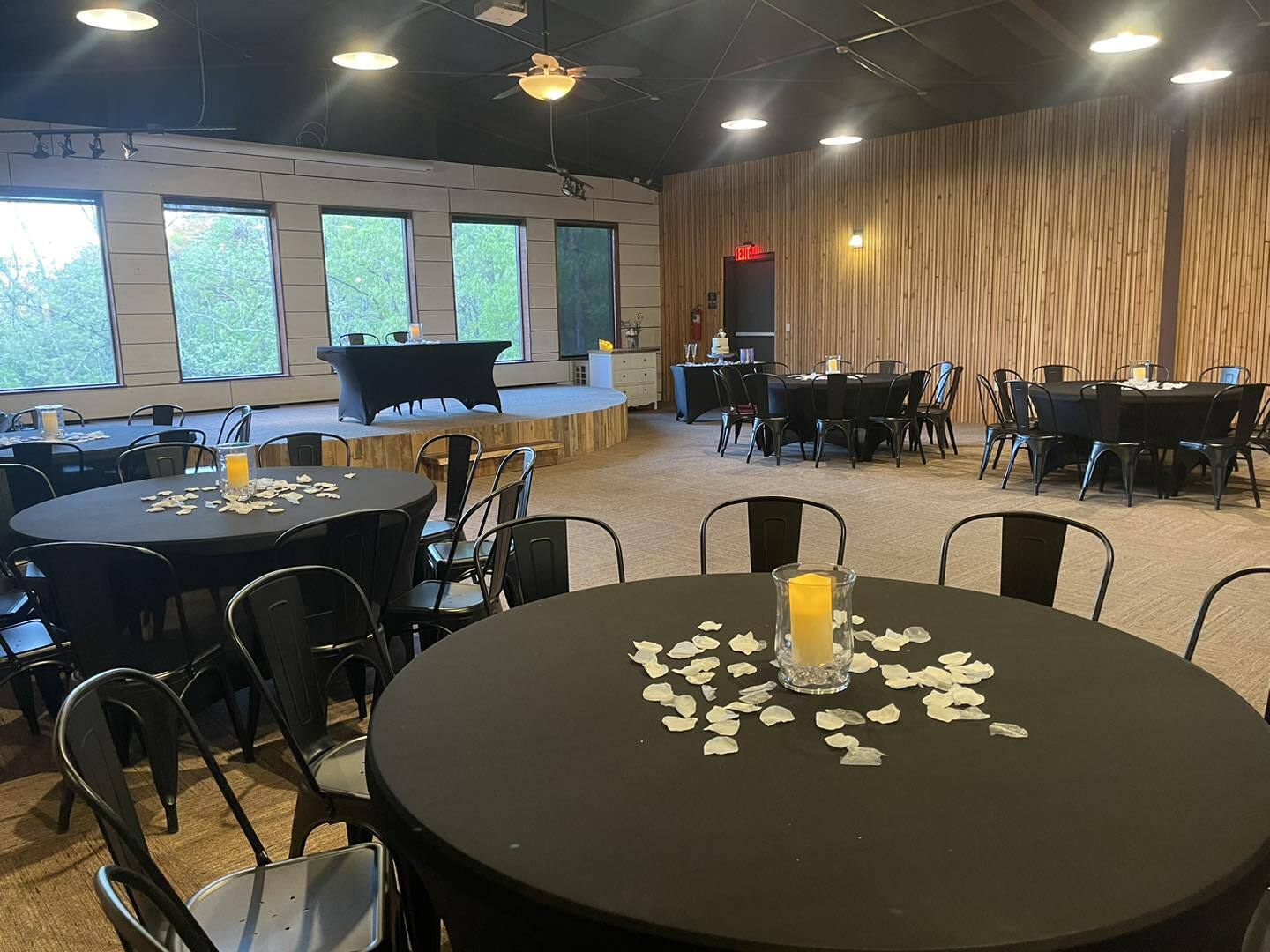 150 Passion Play Rd, Eureka Springs, AR for Sale