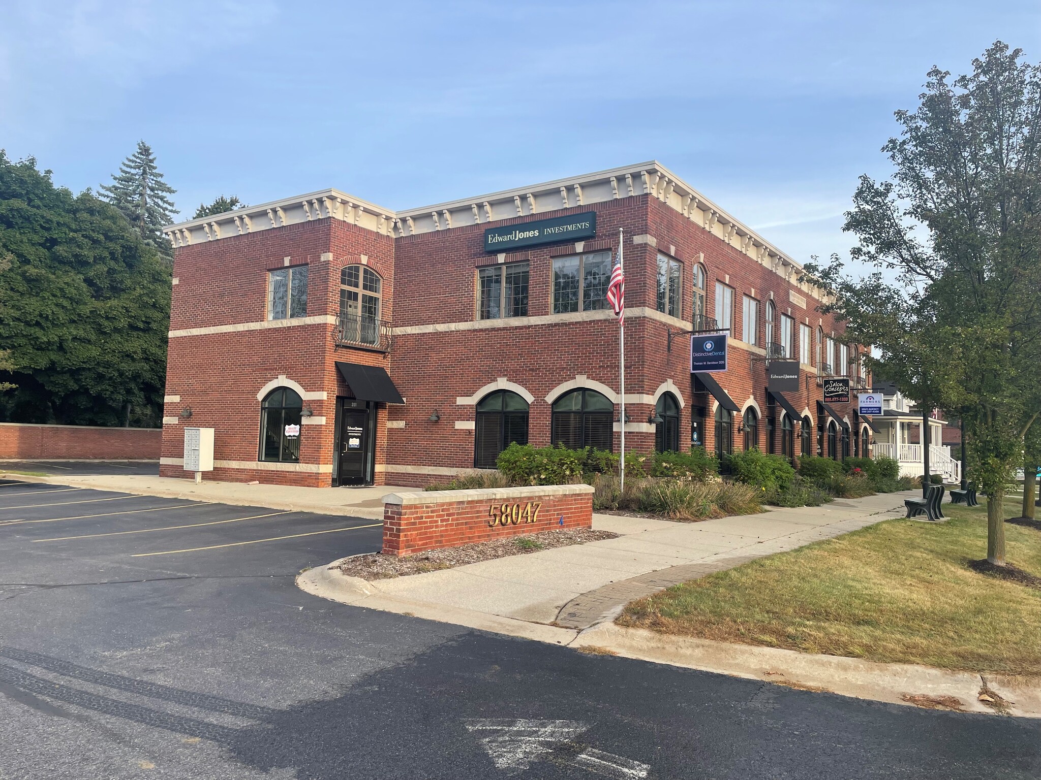 58047 Van Dyke Rd, Washington, MI for Rent