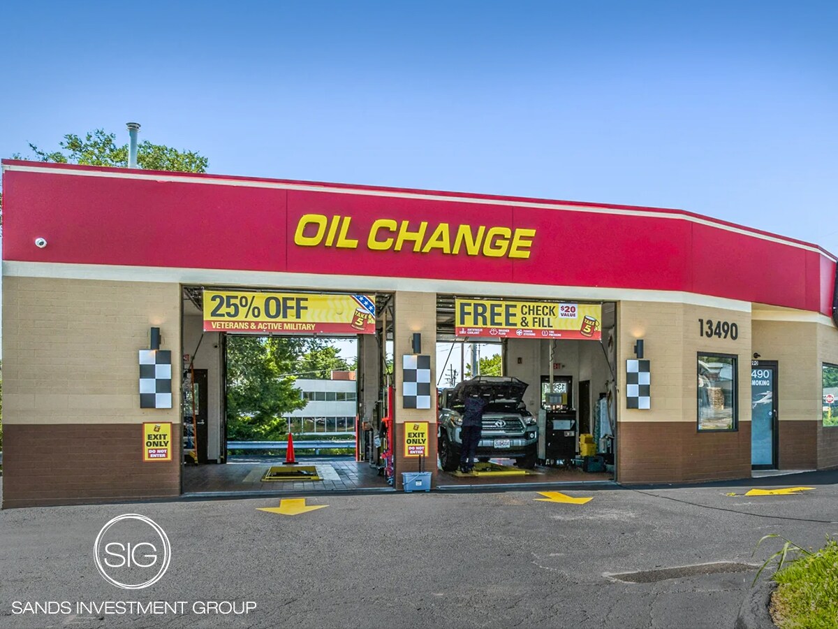13490 Olive Blvd, Chesterfield, MO for Sale
