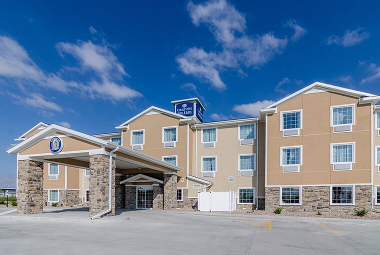 960 M St, Gering, NE for Sale