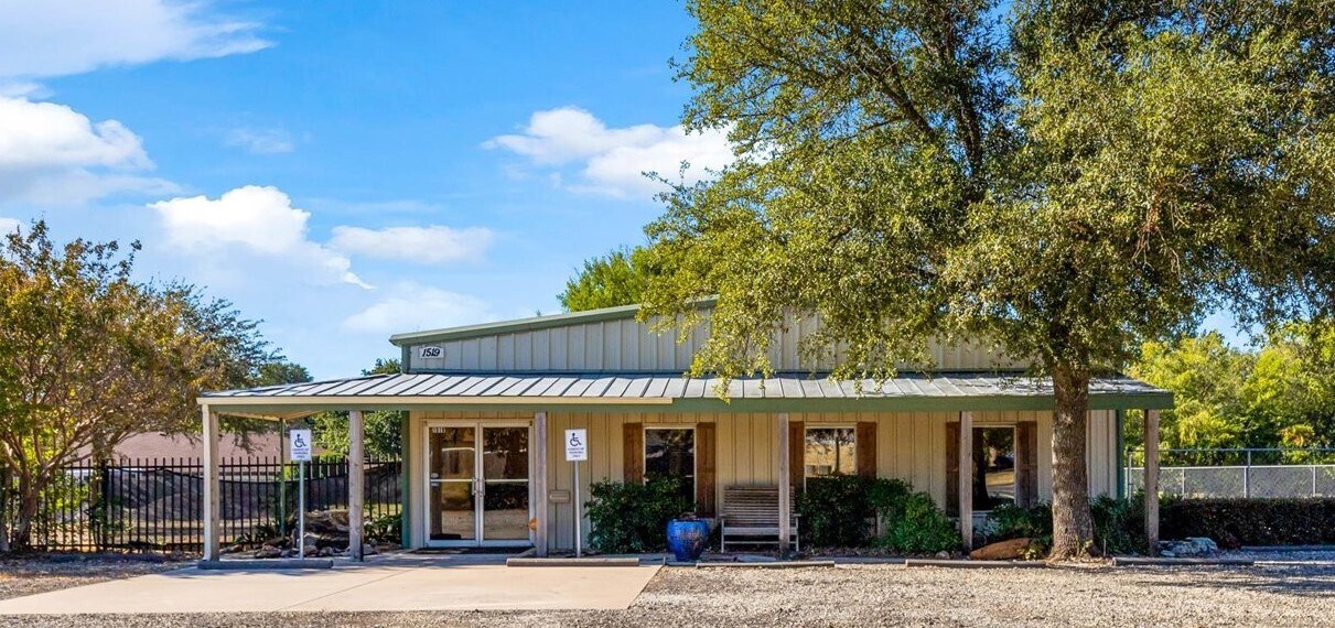1519 W Kilpatrick St, Cleburne, TX for Sale