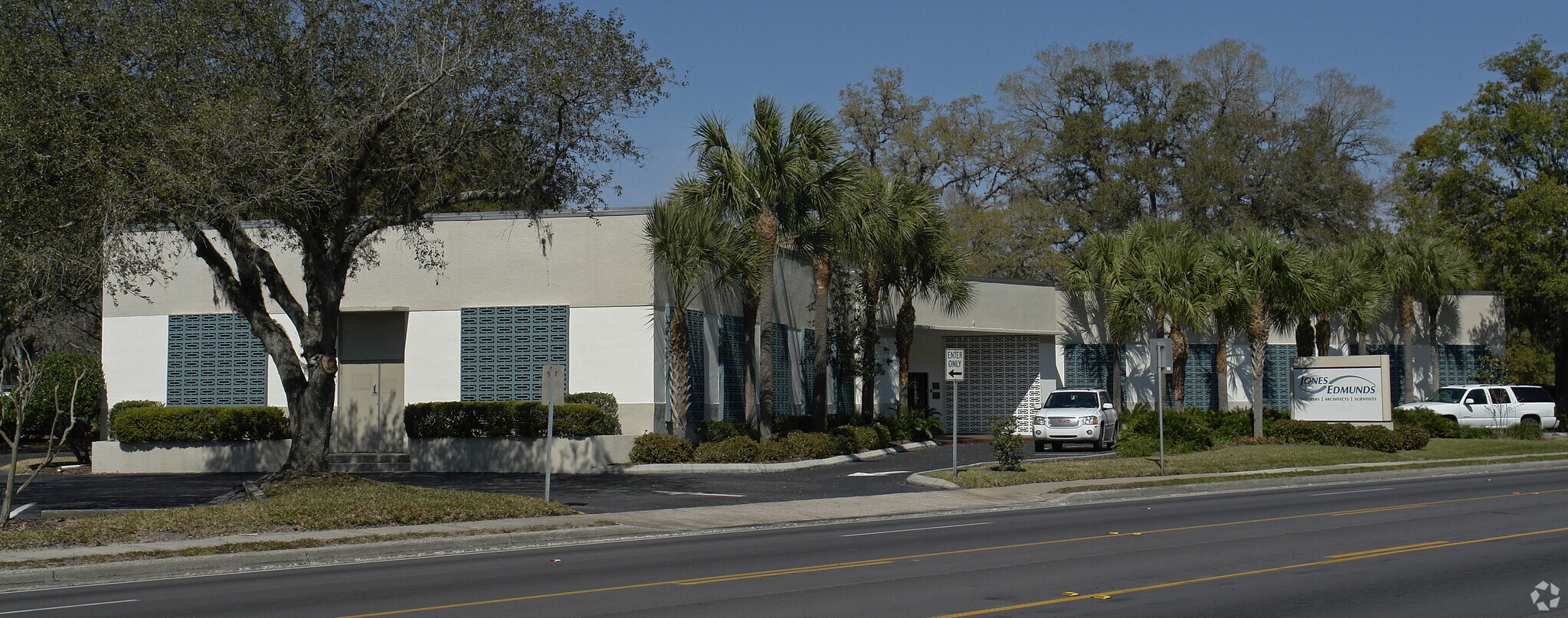 730 NE Waldo Rd, Gainesville, FL for Sale