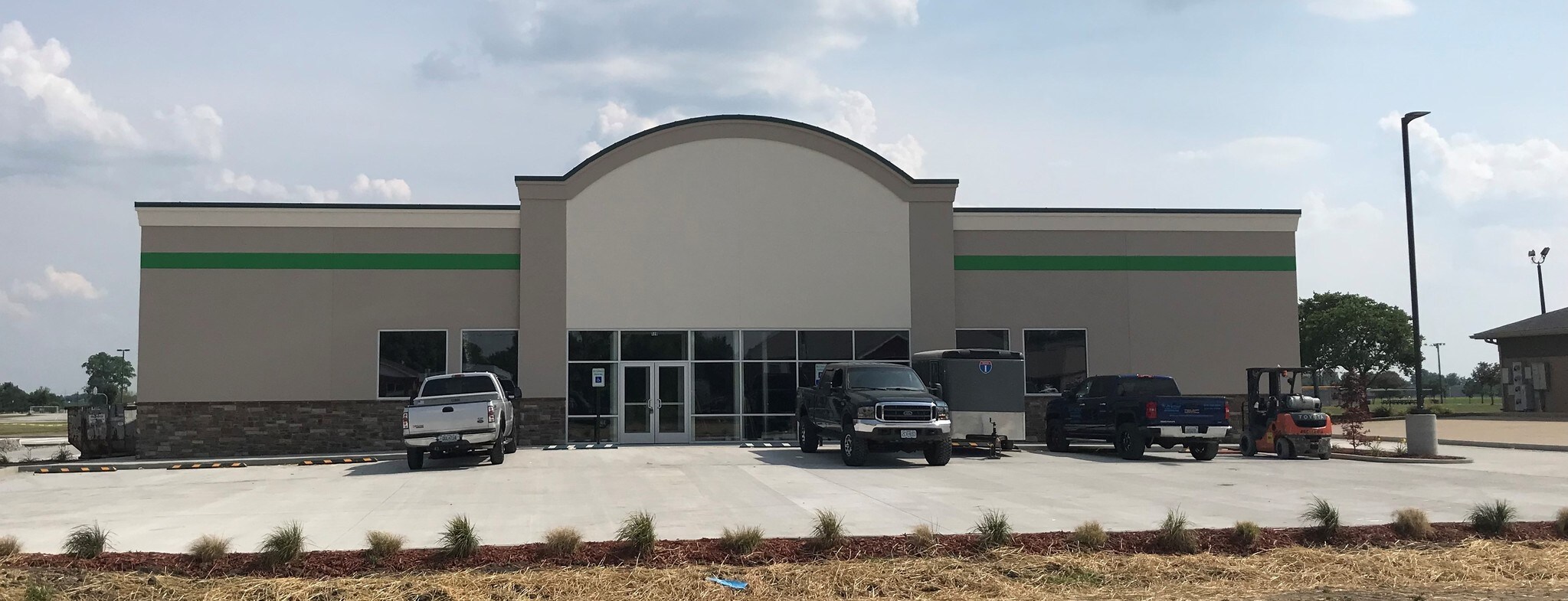 520 Edwardsville Rd, Troy, IL for Sale