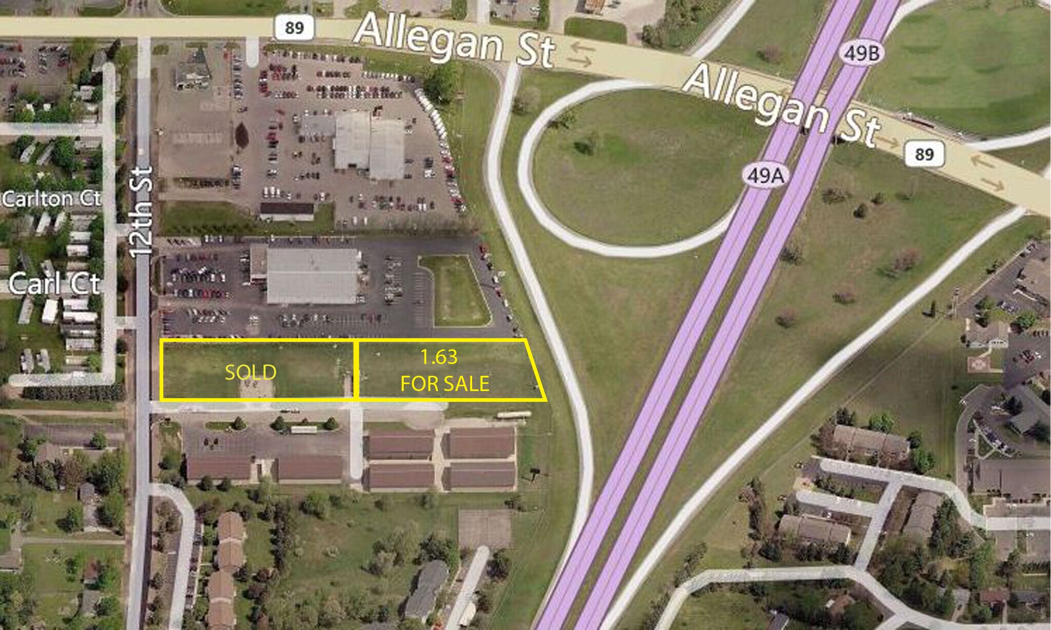 371 12th St, Plainwell, MI for Sale