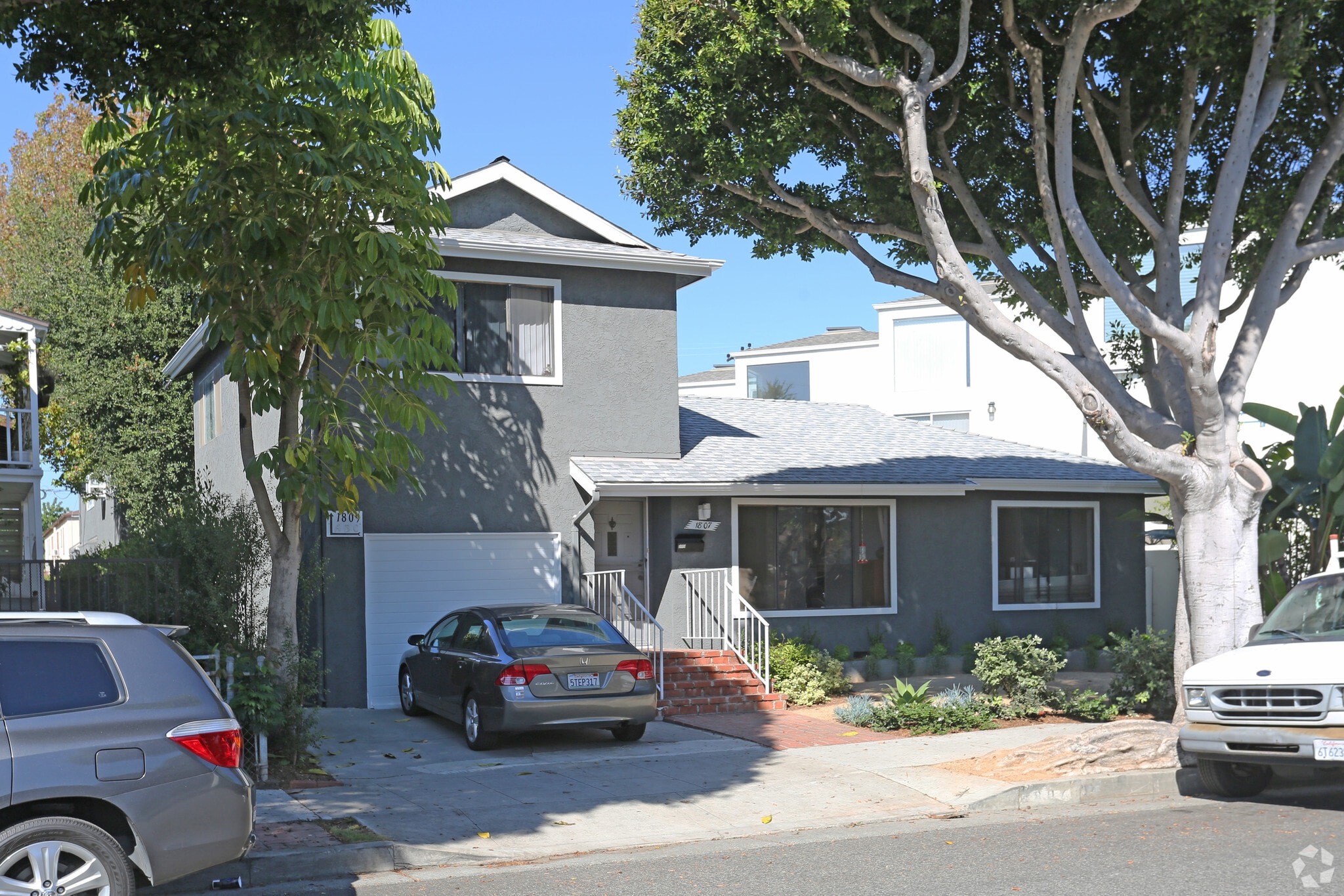 1807 Oak St, Santa Monica, CA for Sale