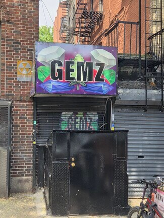 New York, NY Retail - 501 W 167th St