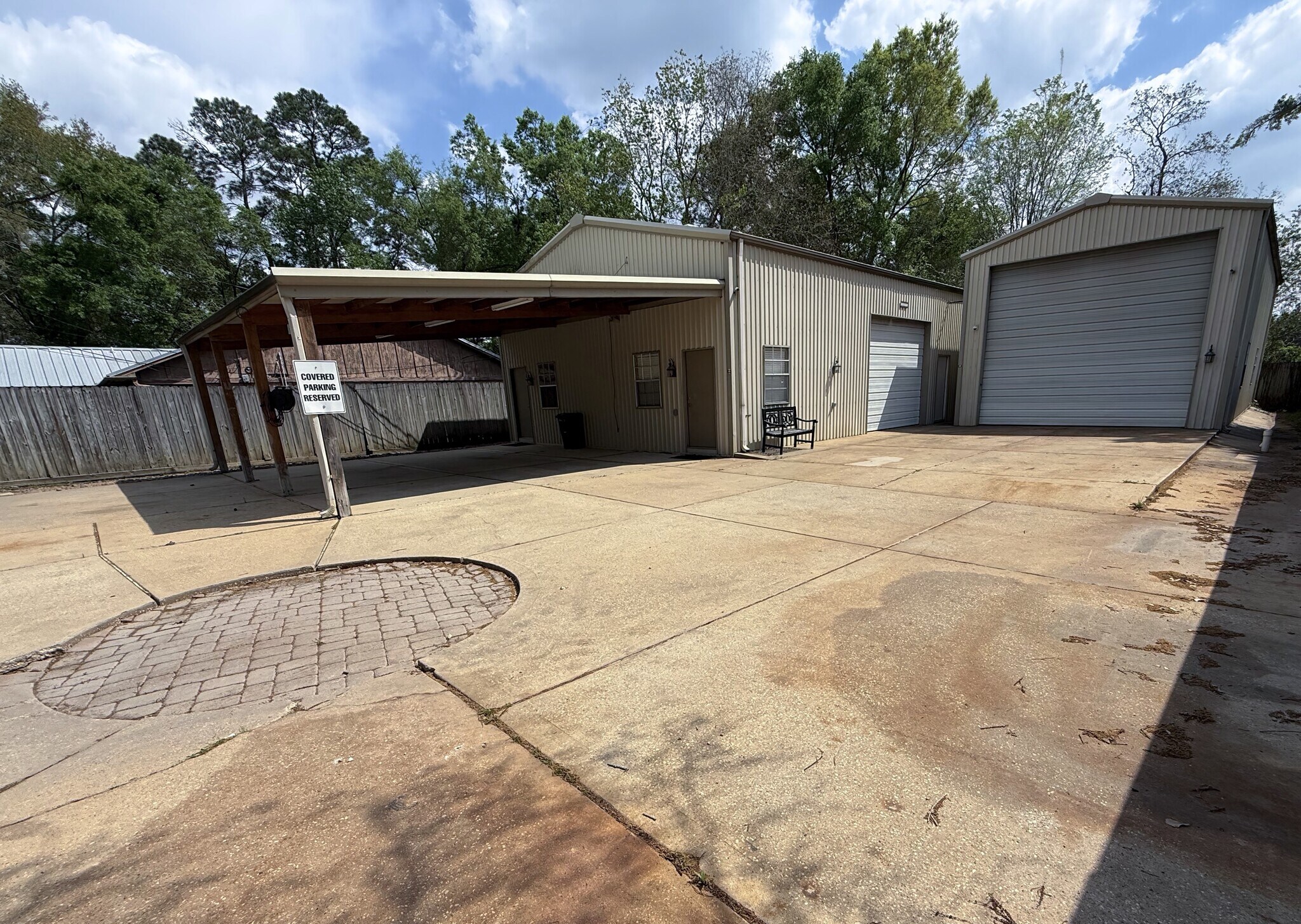 1115 Chateau Woods Parkway Dr, Conroe, TX for Rent