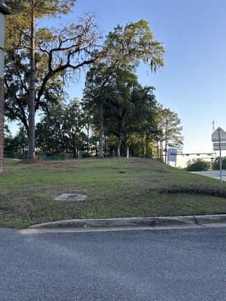Tallahassee, FL Commercial Land - 6875 Thomasville Rd