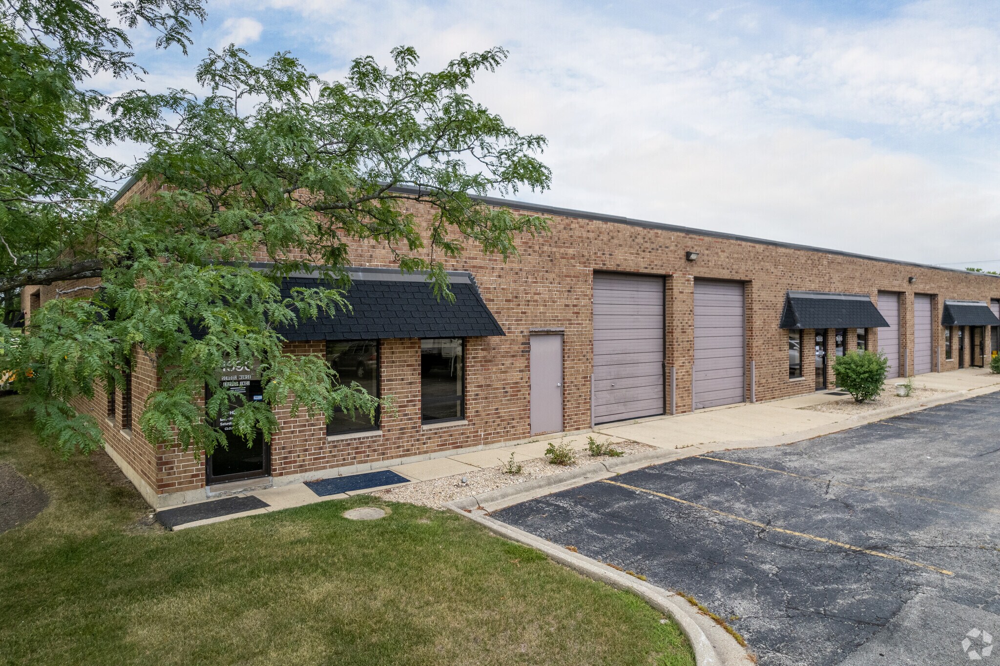 1670-1690 Wright Blvd, Schaumburg, IL for Rent