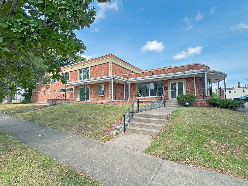 334 W Main St, Decatur, IL for Sale