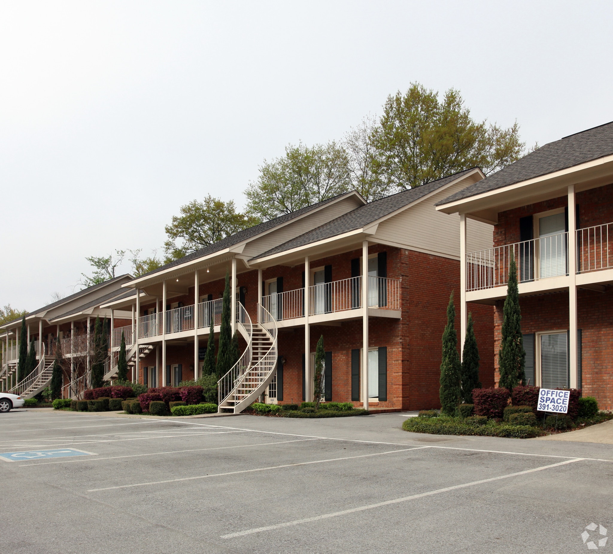 2120 McFarland Blvd E, Tuscaloosa, AL for Rent