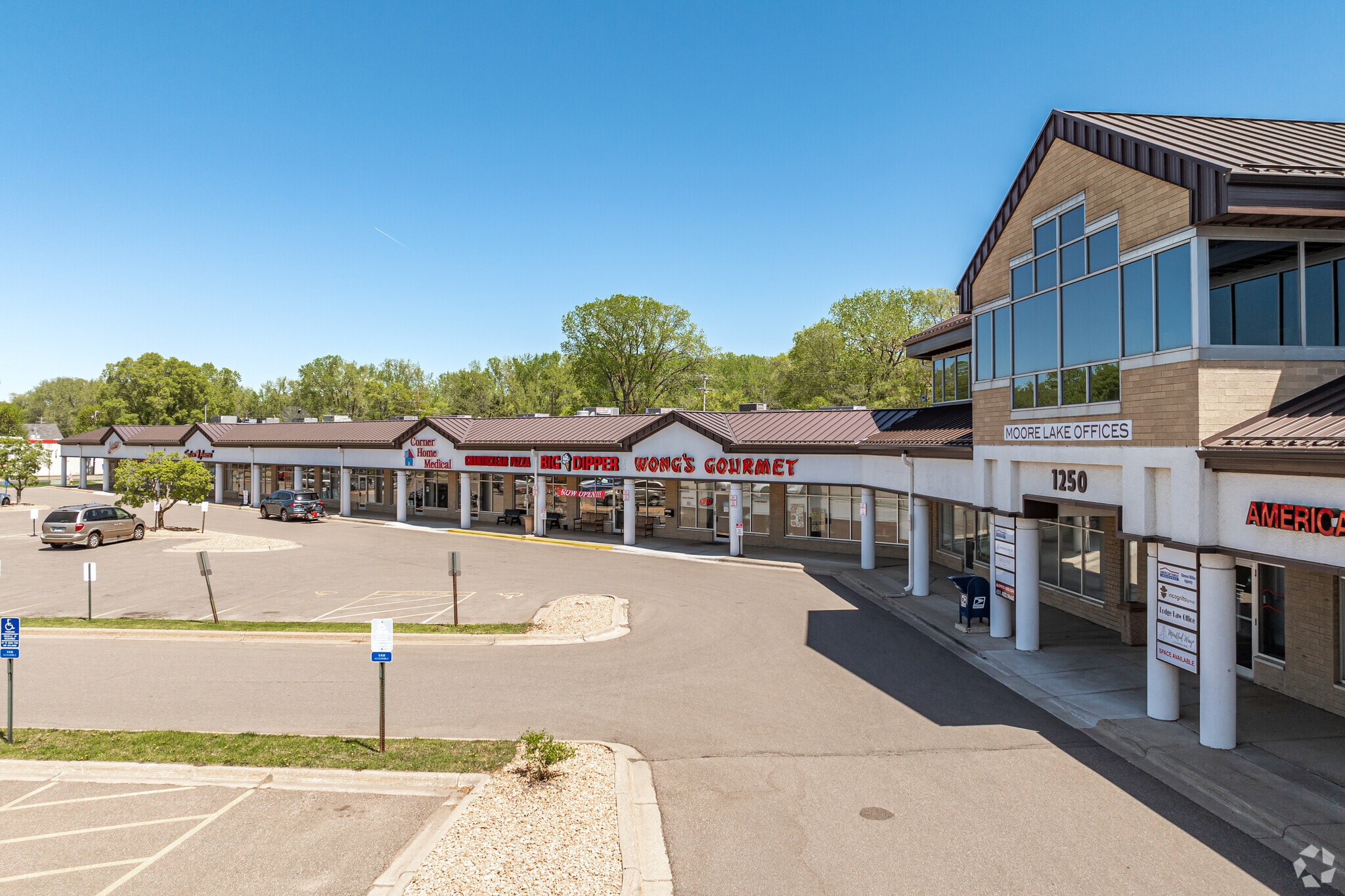 1202-1298 Moore Lake Dr E, Minneapolis, MN for Rent