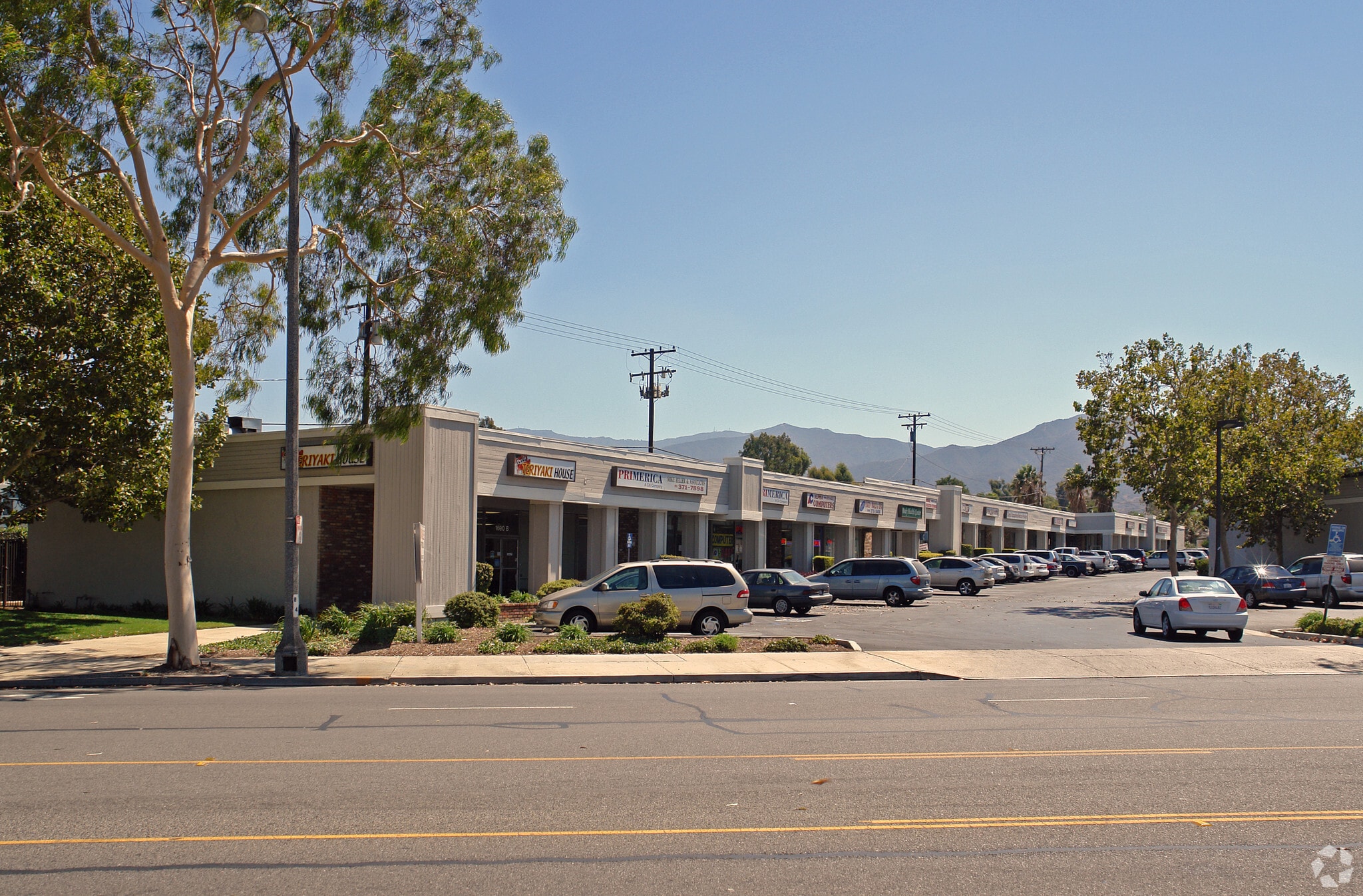 1690 W 6th St Corona, CA 92882 Retail Property for Sale on
