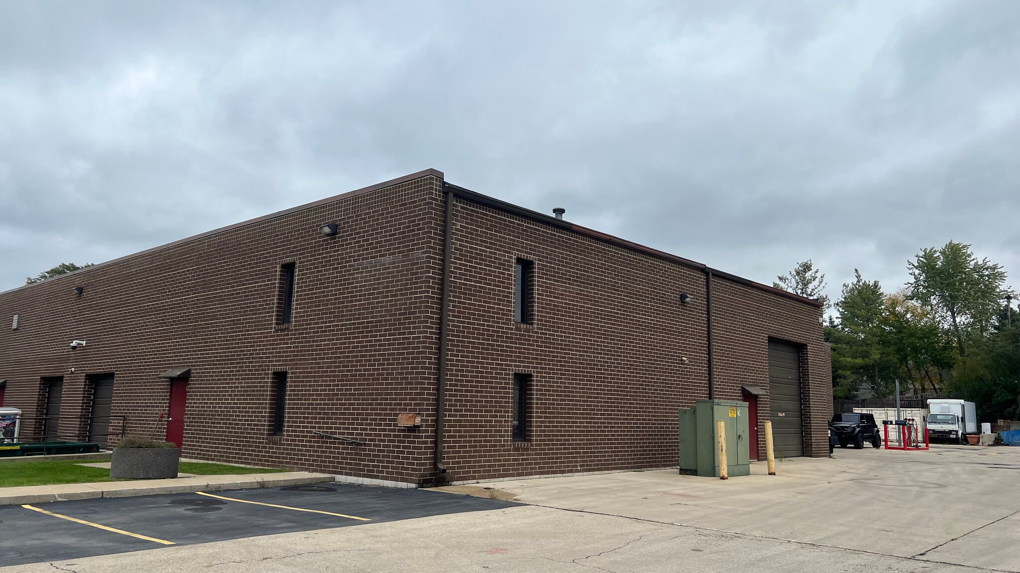 1041 Trine Ct, St Charles, IL for Rent