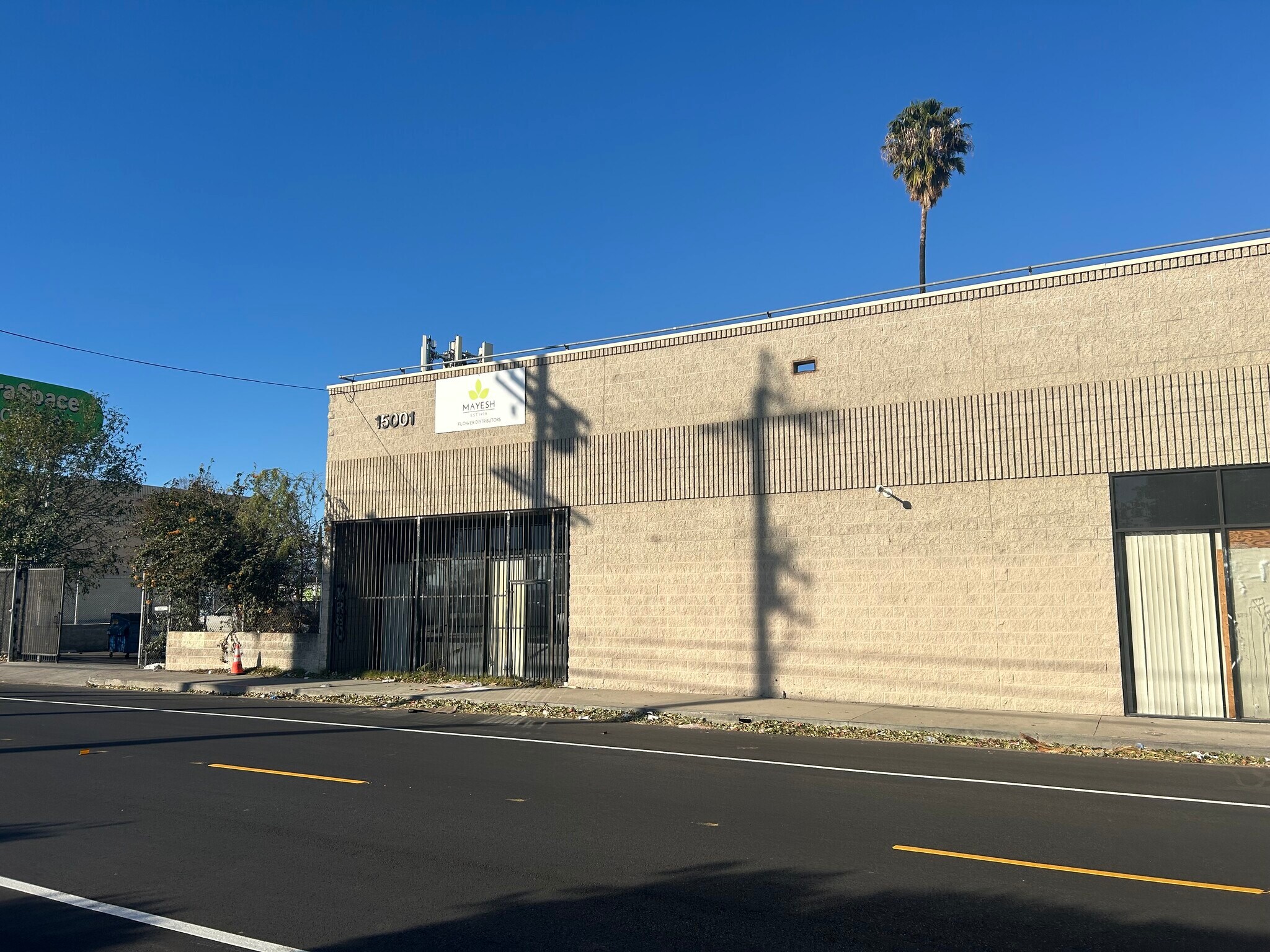 15001 Raymer St, Van Nuys, CA for Rent