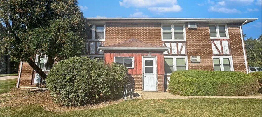 1090 Orange Ave, Marseilles, IL for Sale
