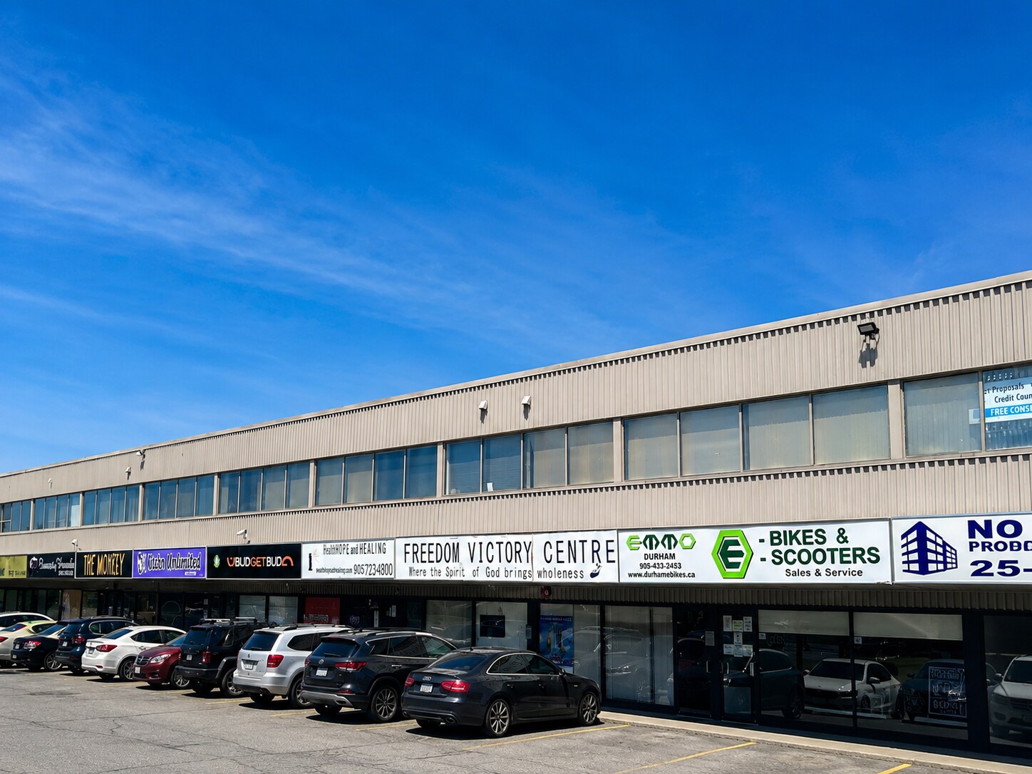 640-650 King St E, Oshawa, ON for Rent