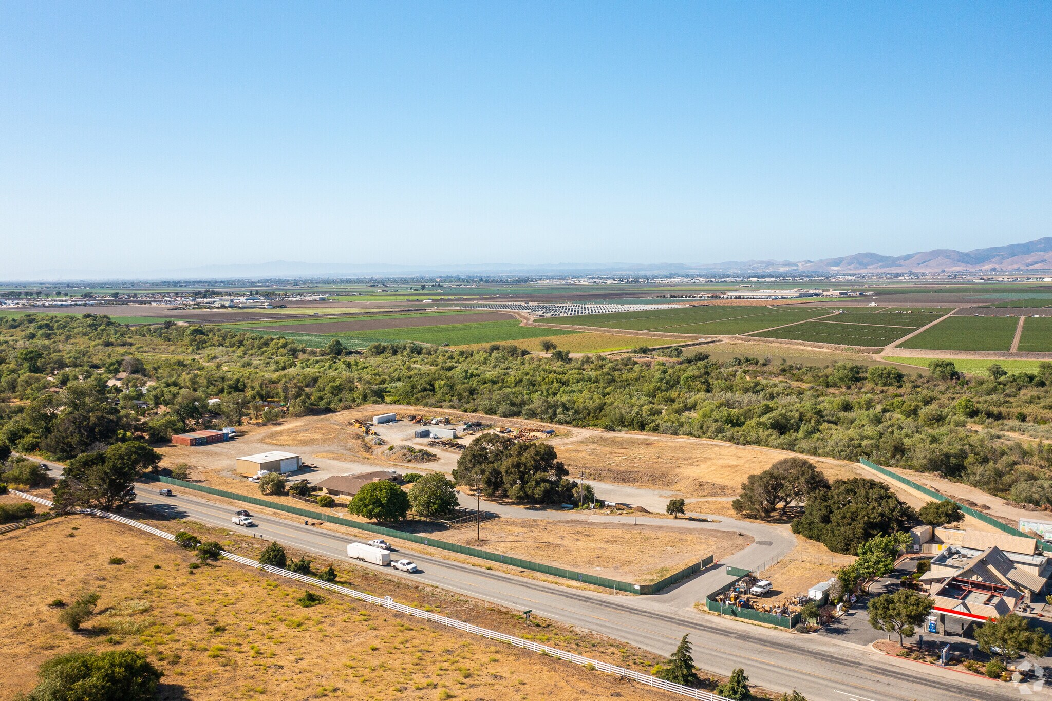 265 River Rd Salinas, CA 93908 Land Property for Lease on