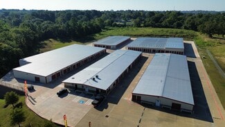Huntsville, TX Self-Storage Facilities - 124 Essex Blvd