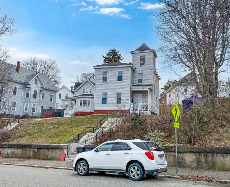 113 Laurel Ave, Haverhill, MA for Sale