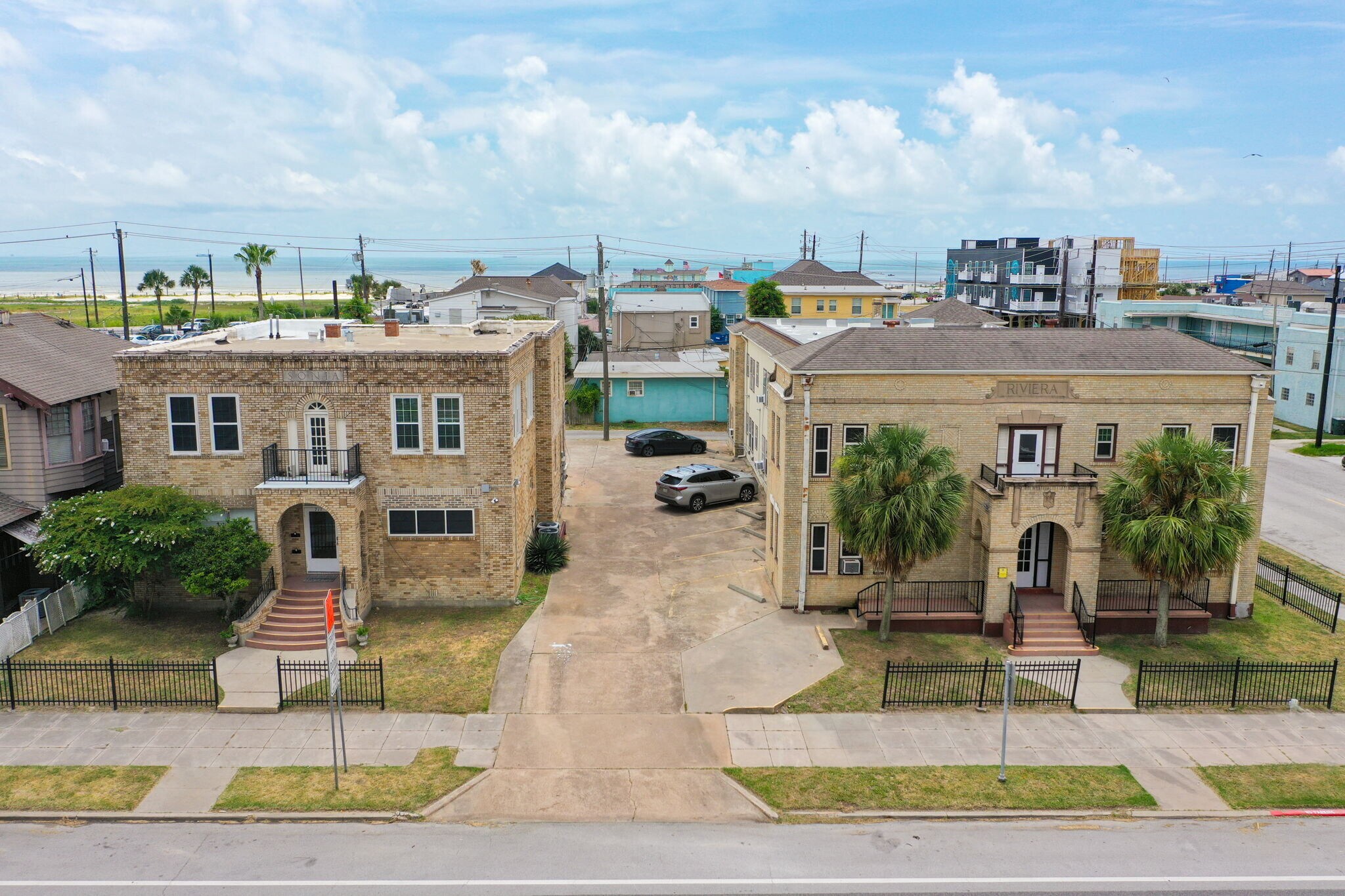 717 Broadway St, Galveston, TX for Sale