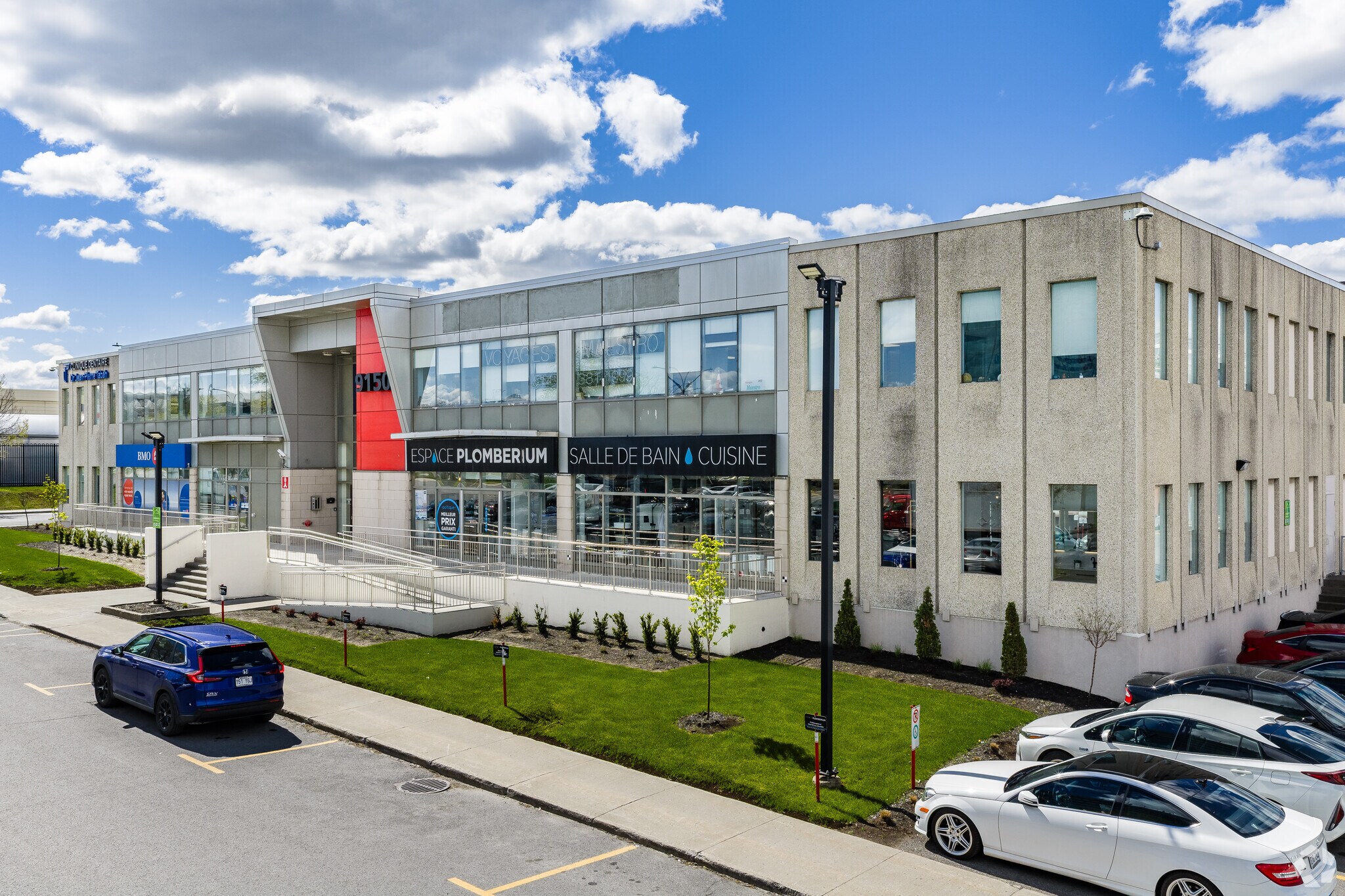9150 Boul De L'acadie, Montréal, QC for Rent