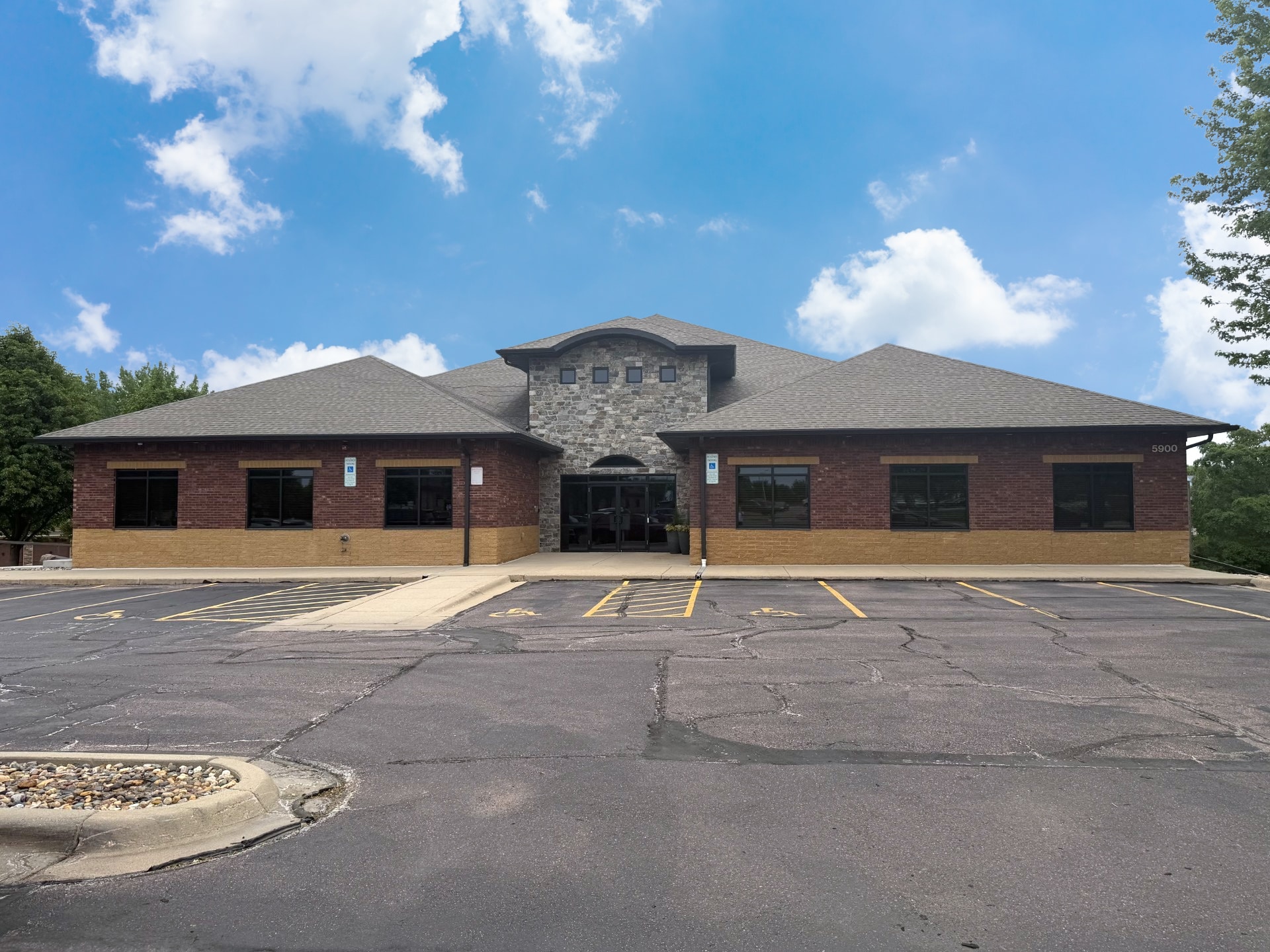 5900 S Western Ave, Sioux Falls, SD for Rent