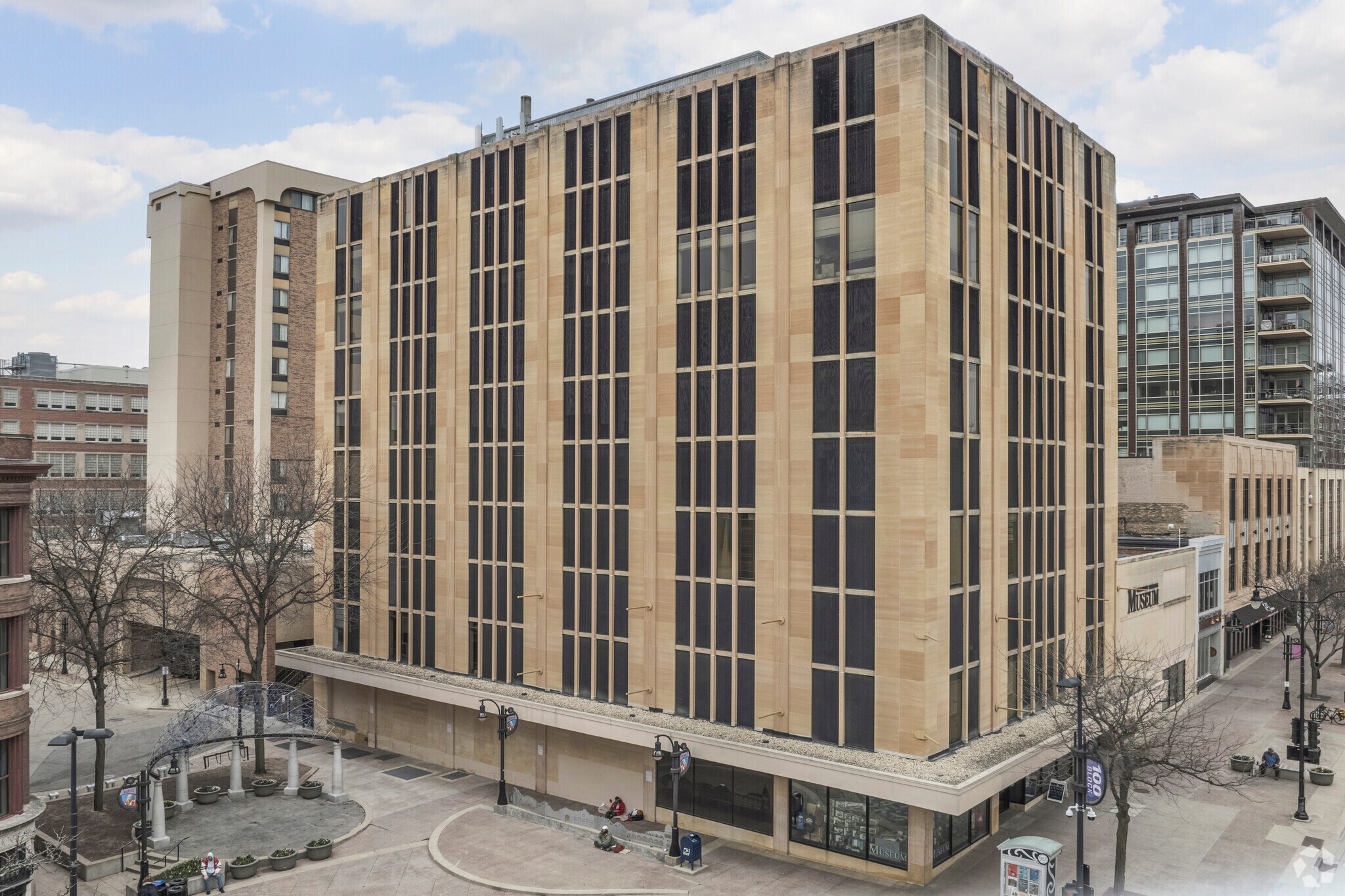 30 W Mifflin St, Madison, WI for Rent
