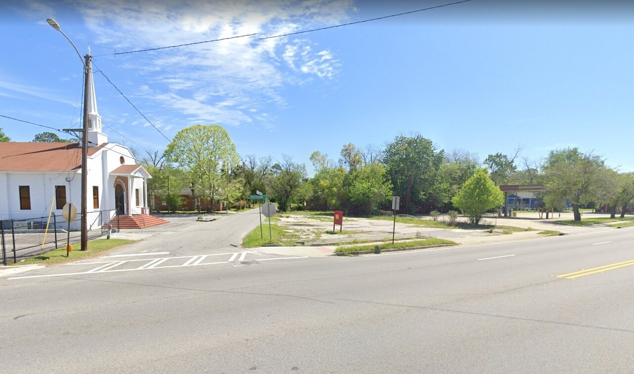 601 S Patterson St Valdosta, GA 31601 Land Property for Lease on