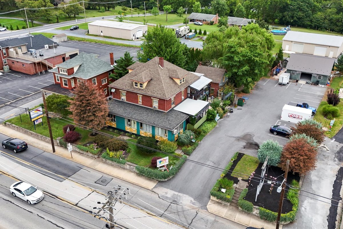 1055 Lincoln Way E, Chambersburg, PA for Sale