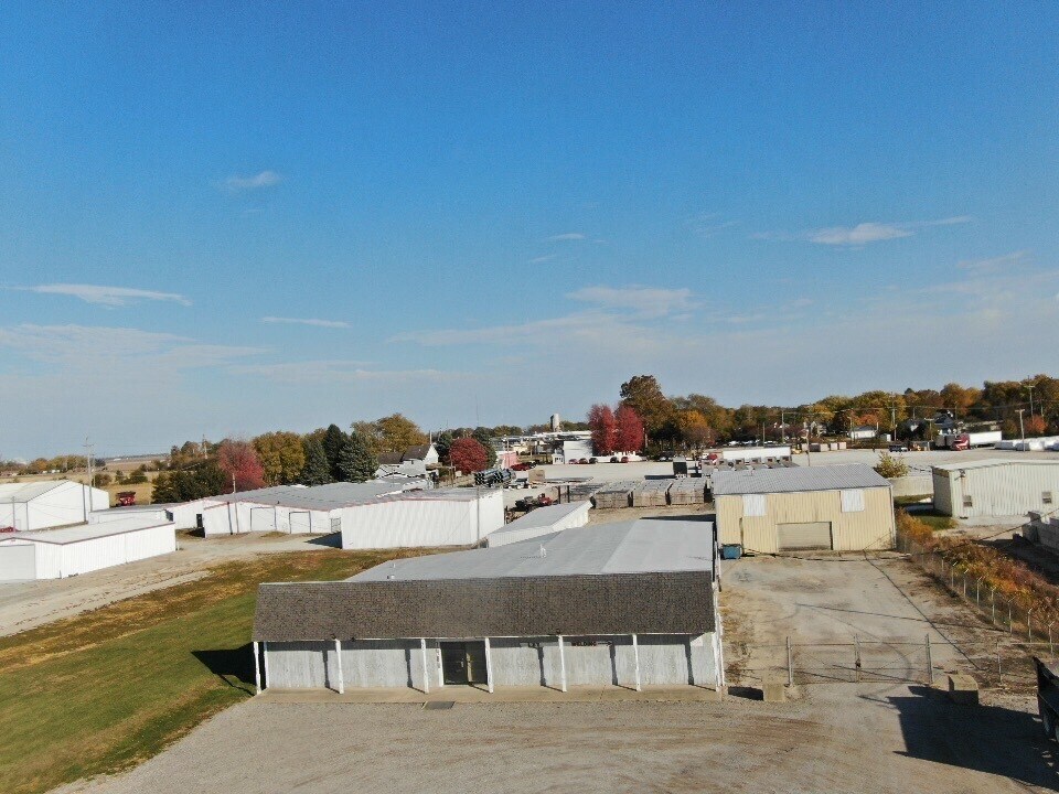 1400 N Division St, Pontiac, IL for Sale