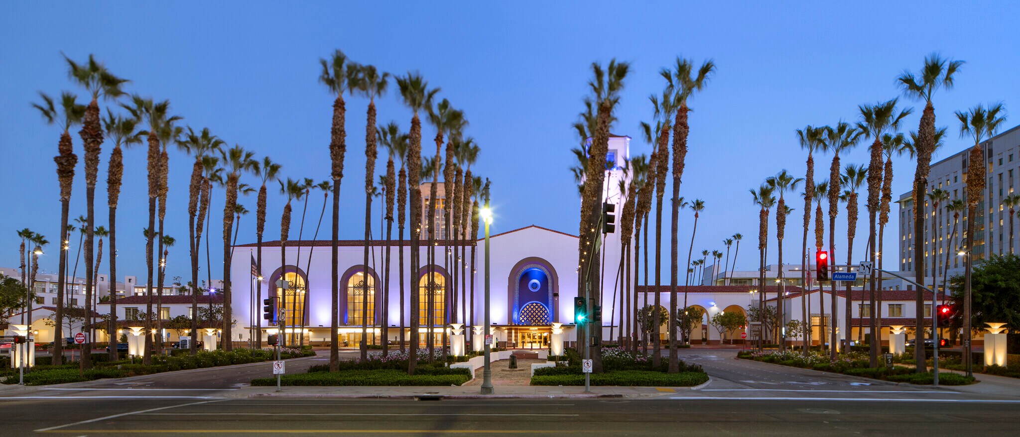 800 N Alameda St, Los Angeles, CA for Rent