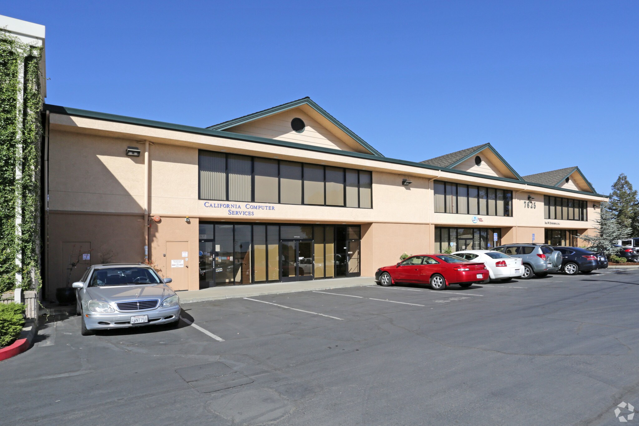 7625 Sunrise Blvd, Citrus Heights, CA for Rent